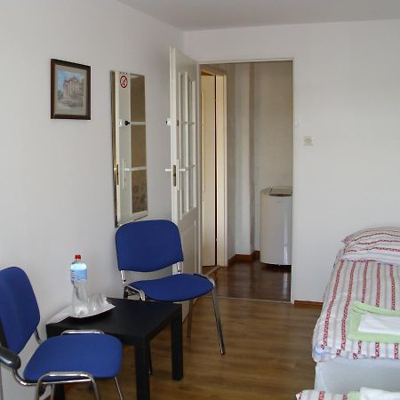 Pokoje Goscinne Irene Poznań Buitenkant foto