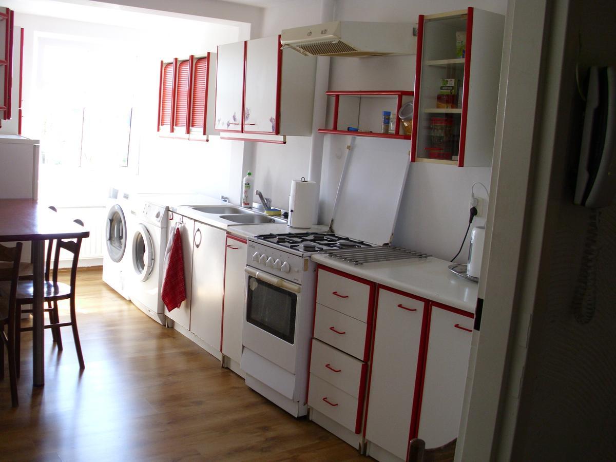 Pokoje Goscinne Irene Poznań Buitenkant foto